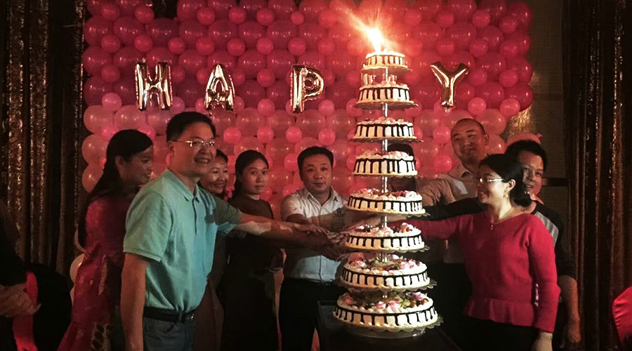 一路有你，盡顯方成雄風(fēng)，攜手共進，再創(chuàng)輝煌